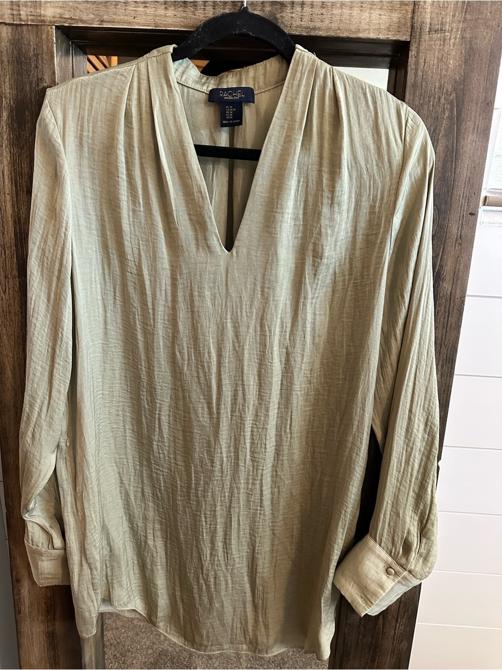 Rachel Rachel Roy Sage Green Satin V-Neck Blouse M Elevated Basics Resrtwear